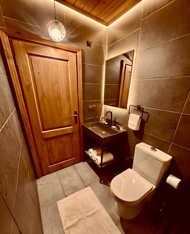 Bungalow içindeki özel banyo alanı